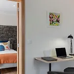 Tatil Evi Casinha Dos Canhas By An Island