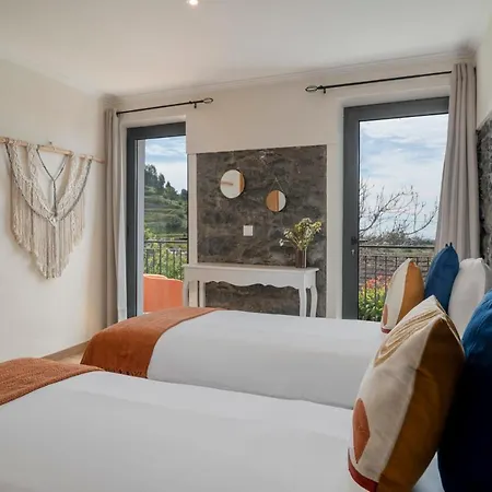 Casinha Dos Canhas By An Island *