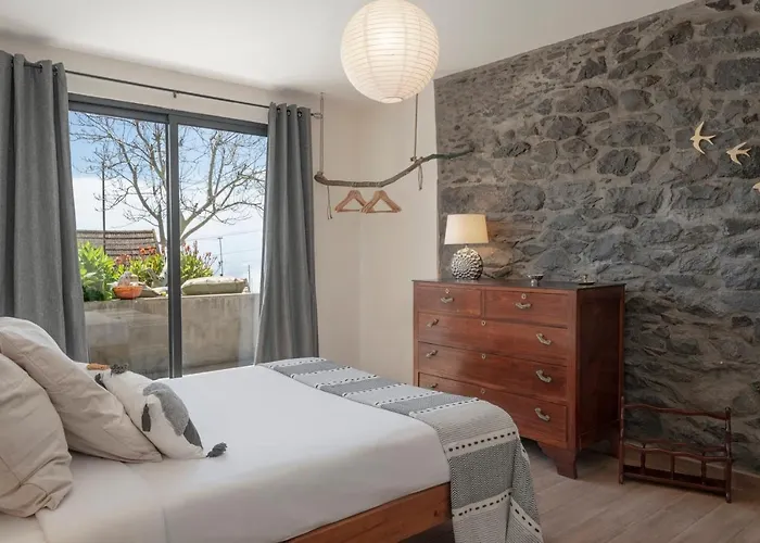 Casinha Dos Canhas By An Island * Ponta do Sol (Madeira)