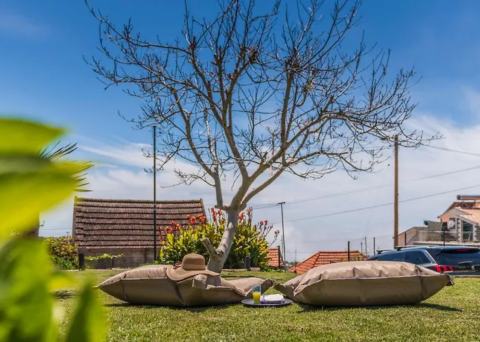 Casinha Dos Canhas By An Island