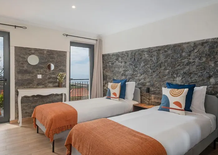 Tatil Evi Casinha Dos Canhas By An Island